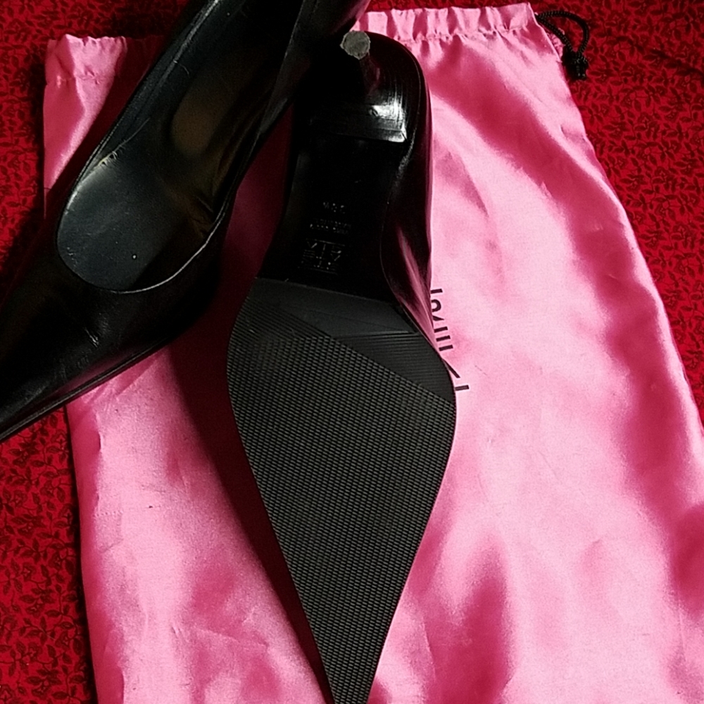 heels - Picture 3 of 3